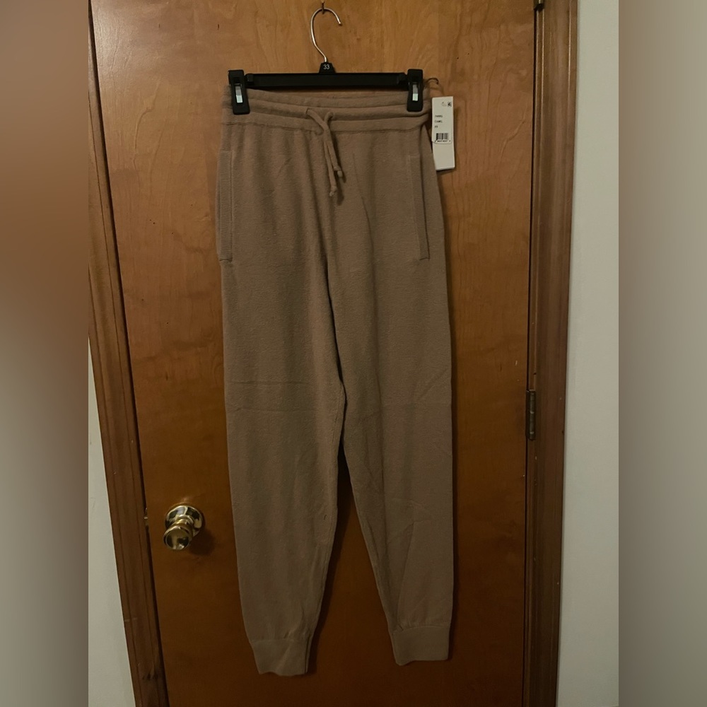 Women’s French connection sweat pant. Xs. Brand new never worn. With tags.